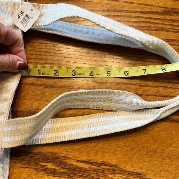 Tote Bag LOVE with red heart, 17" x 13", NWT - Picture 11 of 12